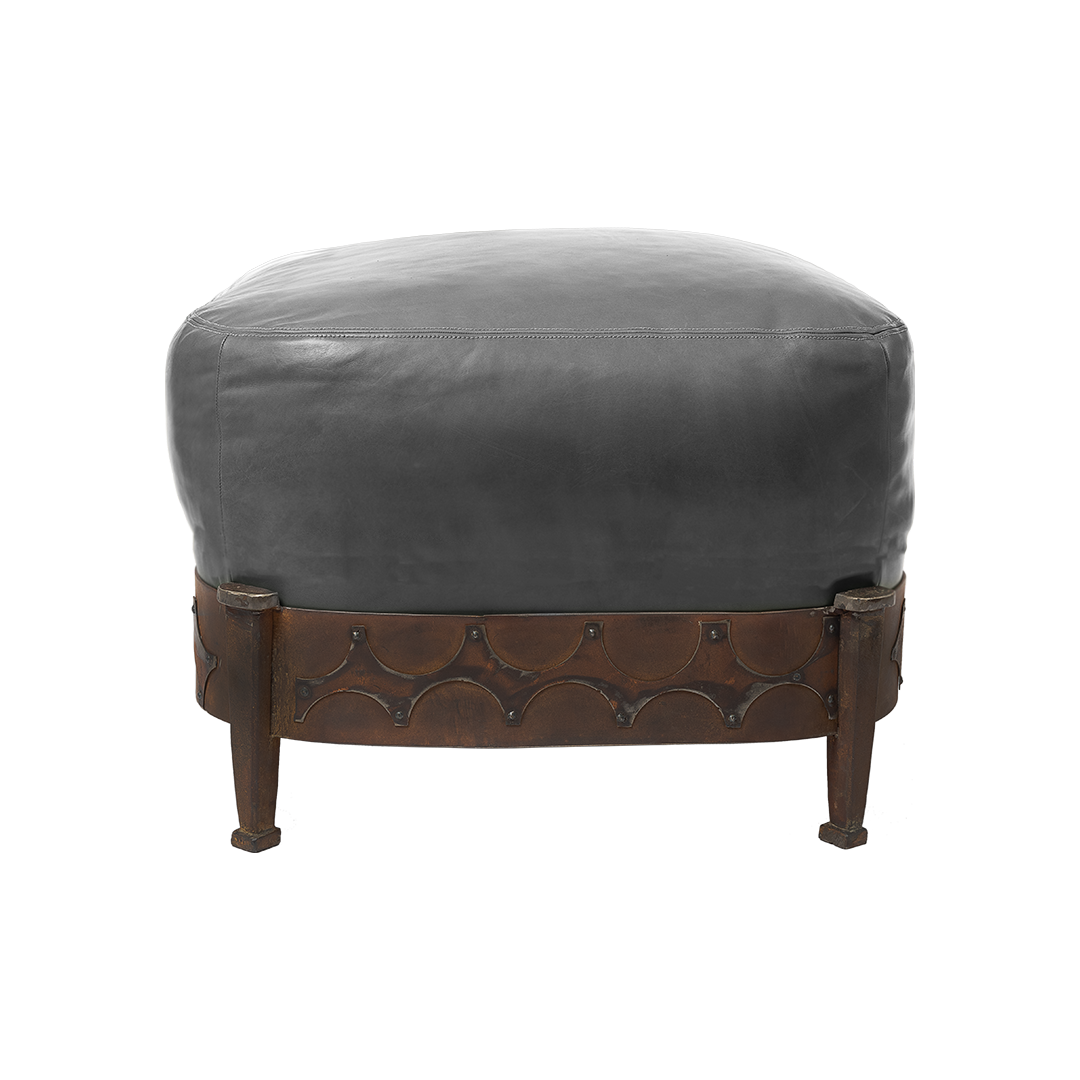 Nelson Ottoman Jan Barboglio